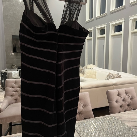 JS collections🖤 black velvet wiggle 🖤evening dress for formal event size 10🖤 - Picture 5 of 17